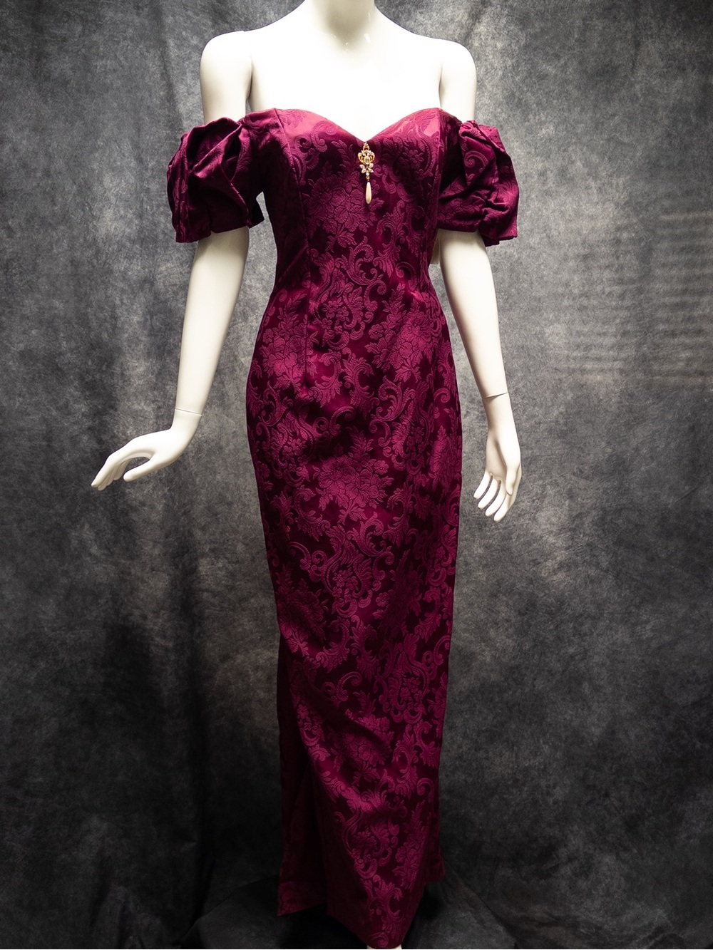 NWT Jessica McClintock Off-Shoulder Burgundy Jacquard Long Sleeve Gown